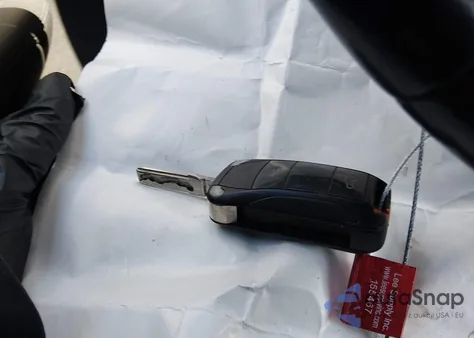 2005 Porsche Cayenne Turbo z USA, uszkodzony, nr VIN WP1AC29P95LA92320